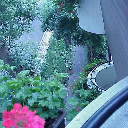 Krisztina Hotell Budapest Exteriör bild